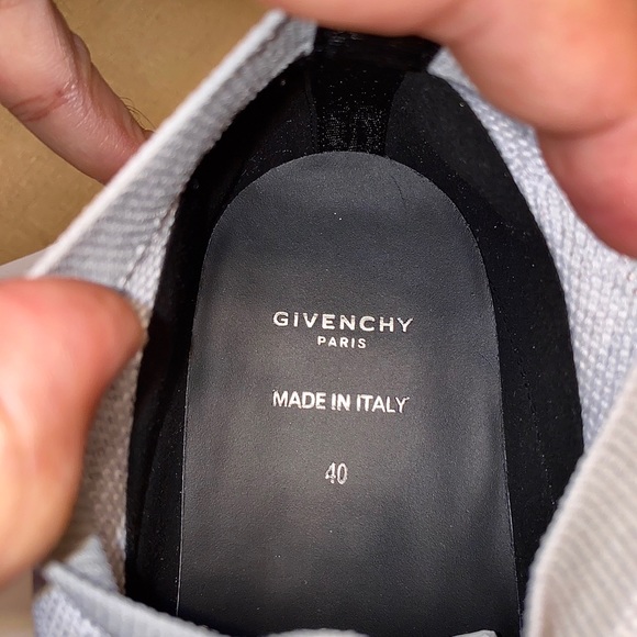 Givenchy Basse Jaw Sneakers - Picture 9 of 10